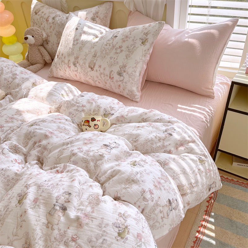 Cotton Gauze Quilted Duvet Cover and Pillowcase Set with Vintage Floral Bunny Print