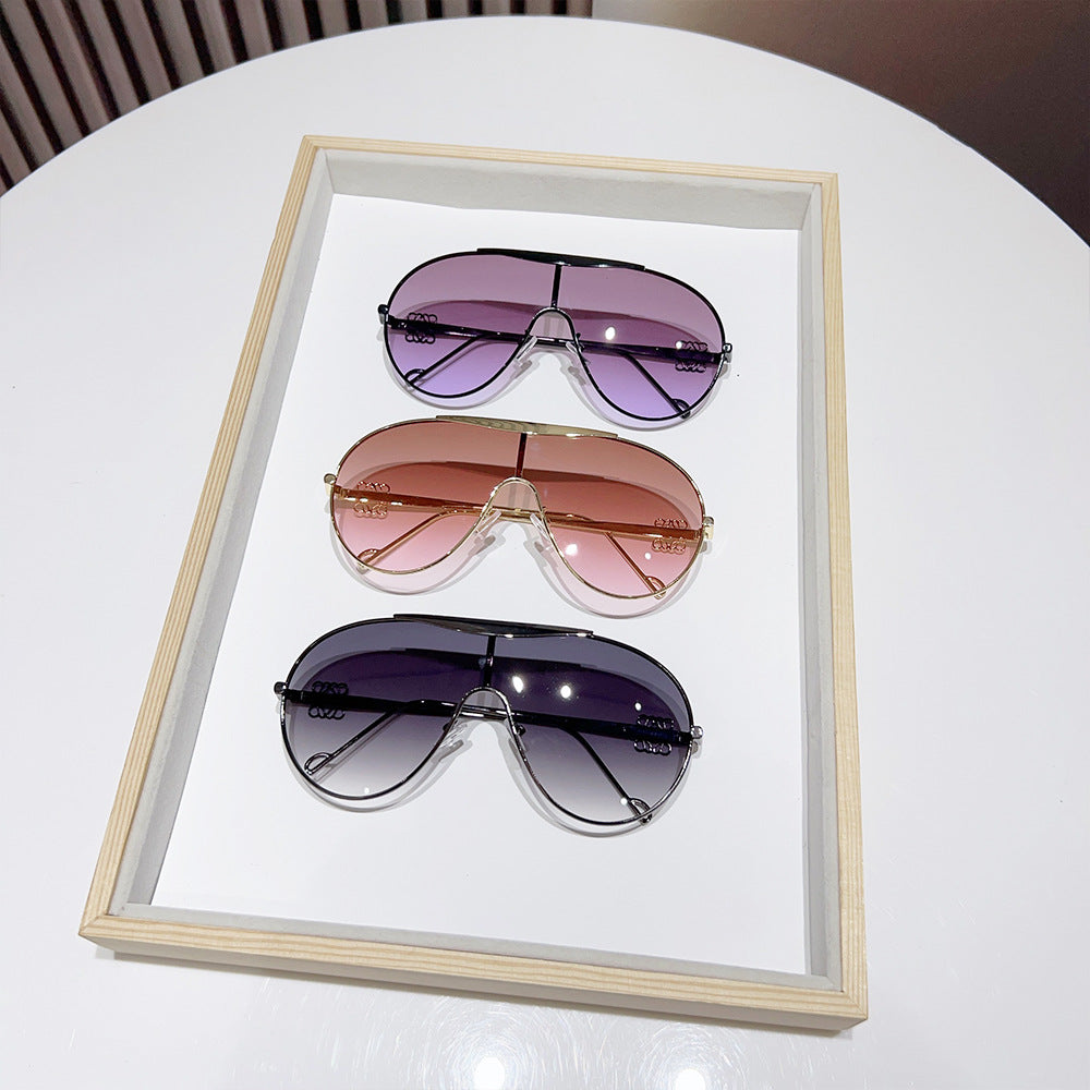 Oversized Aviator Sunglasses with Gradient Lenses Stornfield