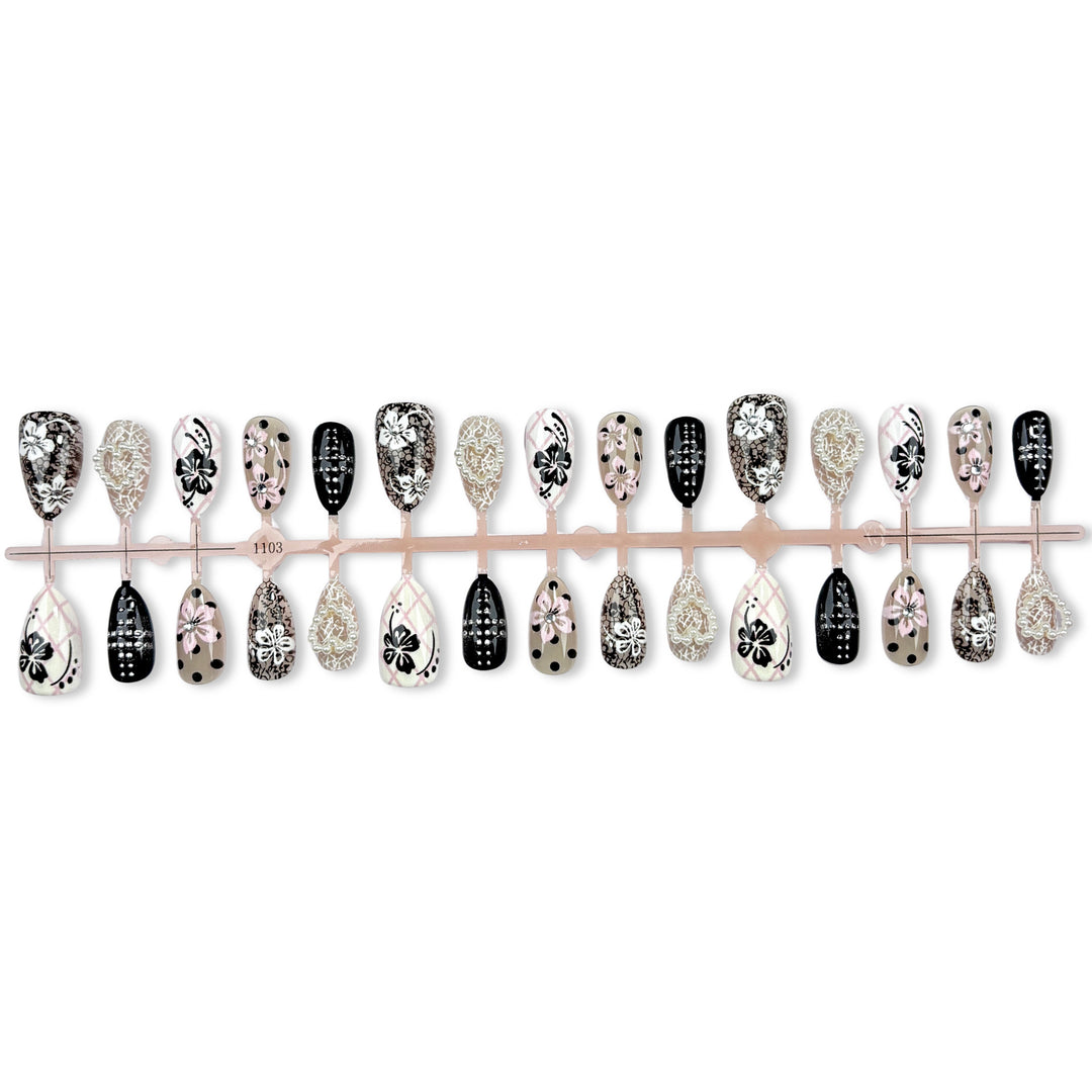 Artistic Floral-Designed Press-On Nail Set