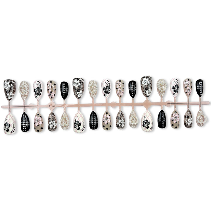 Artistic Floral-Designed Press-On Nail Set