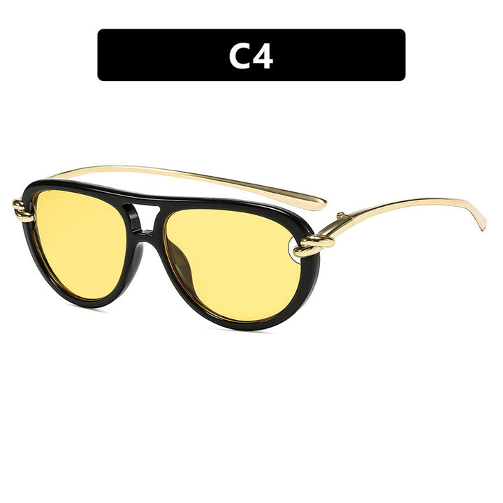 Women Retro Sunglasses with Elegant Frame and Polarized Lenses Stornfield