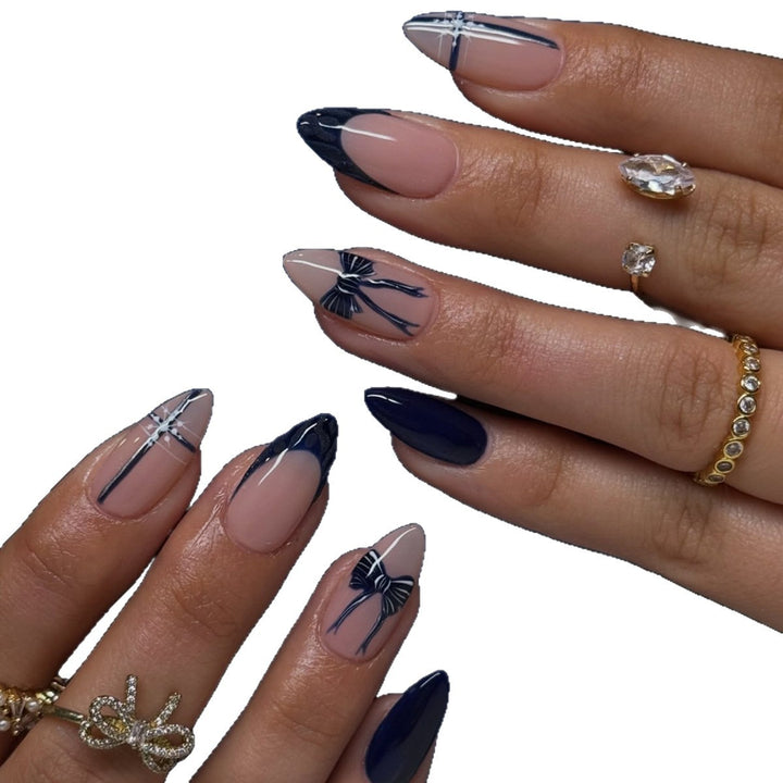 Artificial nails with elegant bow and geometric design Stornfield