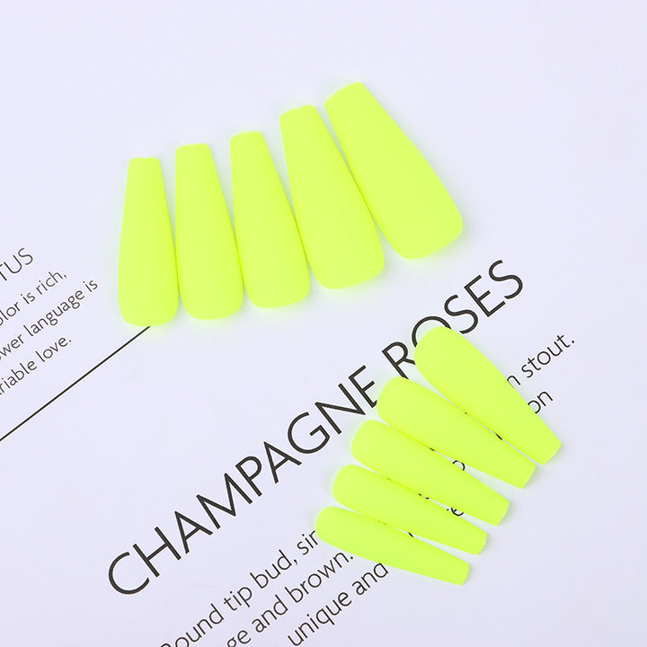Elegant Fake Nails Stornfield