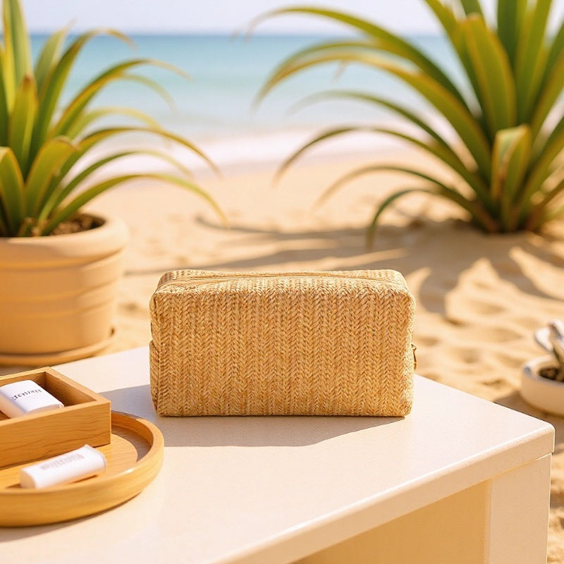 Cosmetic bag made of natural rafia material with elegant design Stornfield