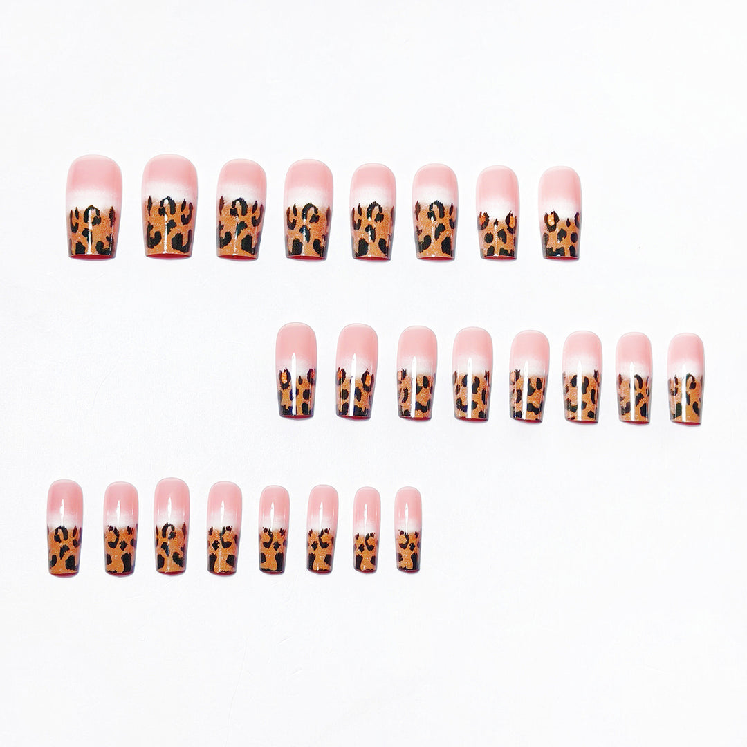 Artificial nails with elegant leopard pattern Stornfield