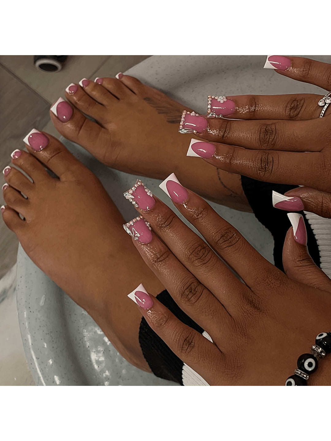 Decorative Floral Press-On Pedicure Set Stornfield