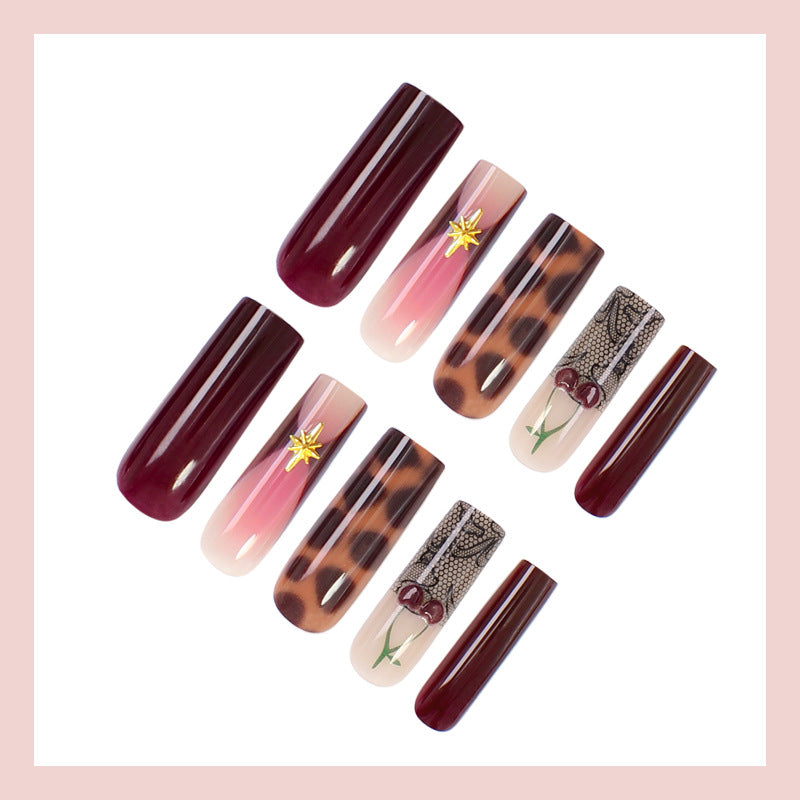 Artificial nail set with creative designs and glitter Stornfield
