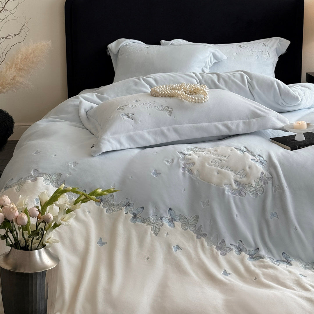 Soft-Touch Butterflies Embroidered Cotton-Blend Duvet Cover Set with Piped Pillow Shams
