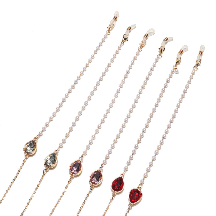 Elegant Pearl and Crystal Eyewear Chain Stornfield