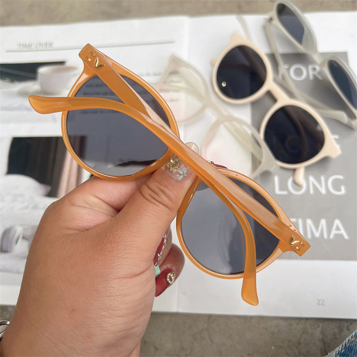 Chic Retro Round Frame Sunglasses Stornfield