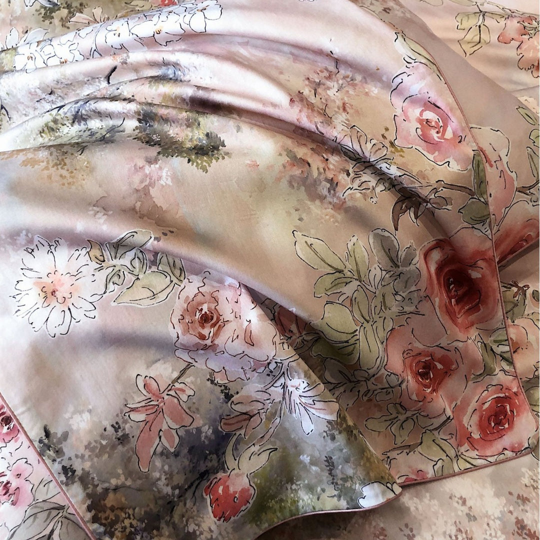 Luxurious cotton satin bedding set with large floral botanical print