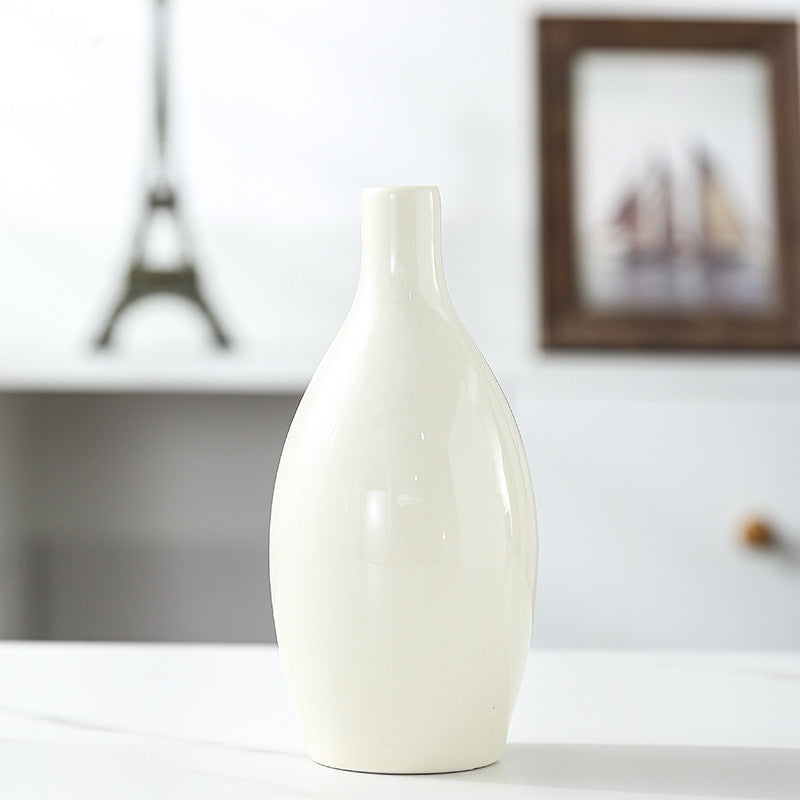Elegant Decorative Ceramic Vessel Stornfeild