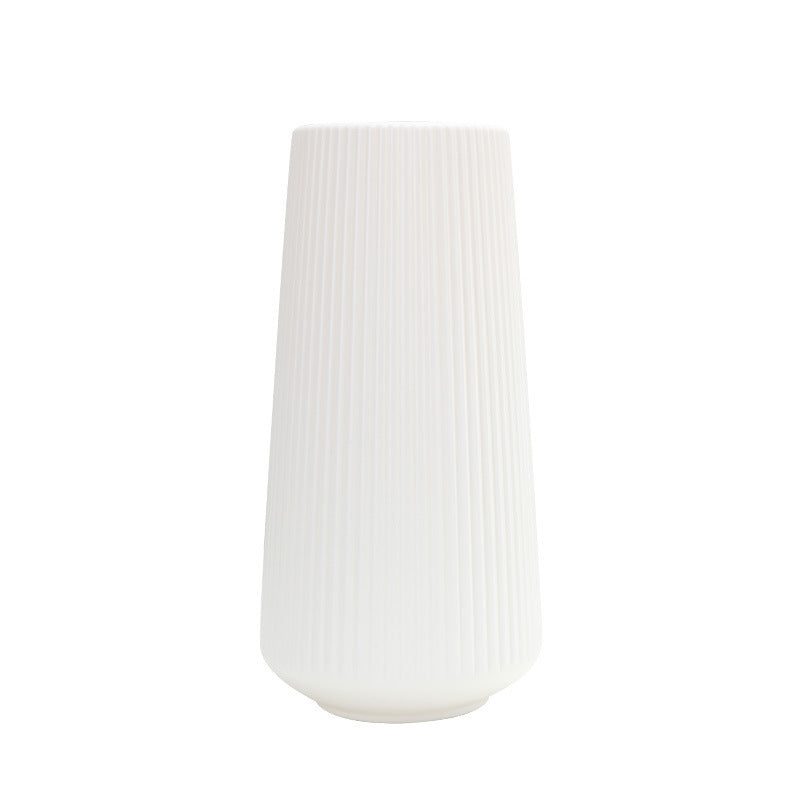 Ribbed Porcelain Decorative Vase Stornfeild