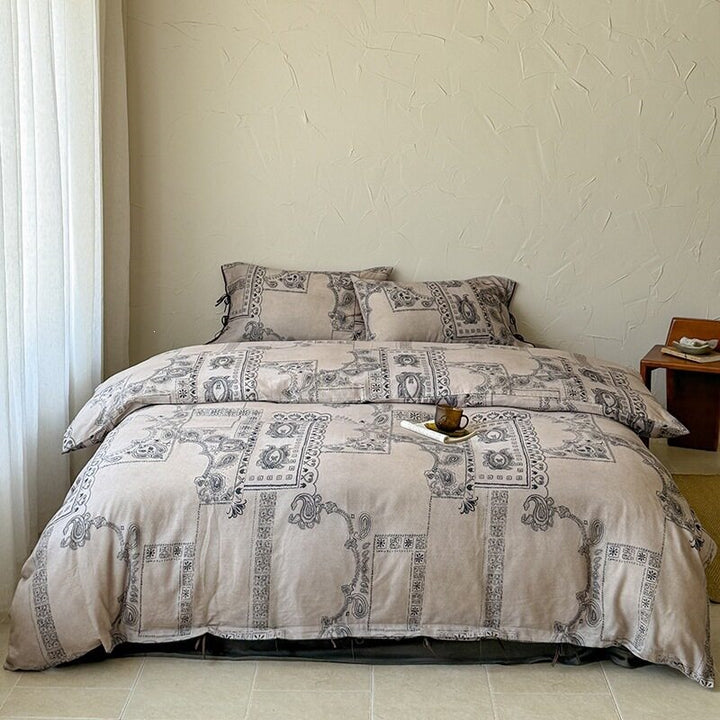 Finely woven cotton bedding set with delicate floral print and decorative ties