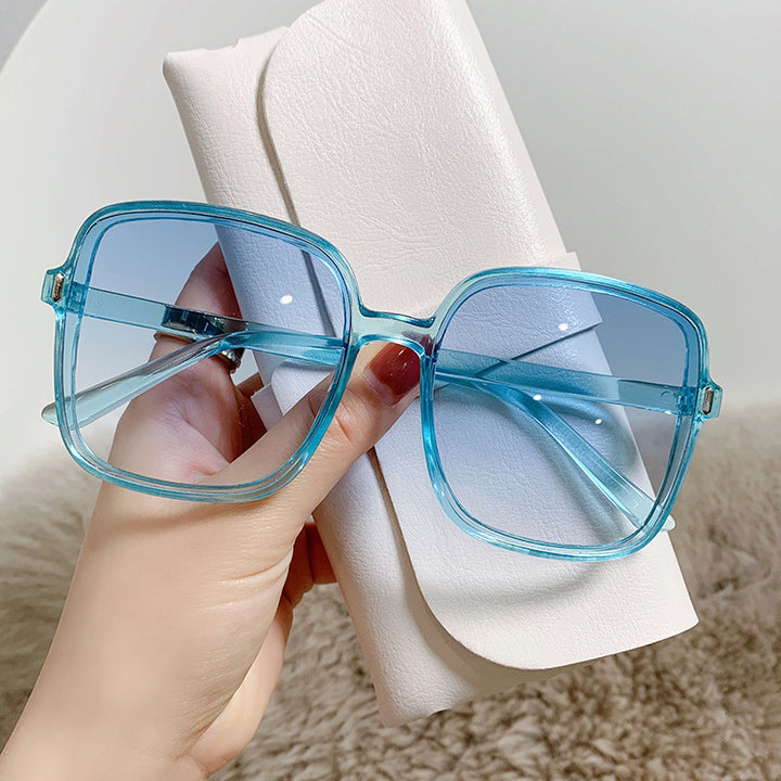 Women's Oversized Sunglasses with UV Protection and Elegant Design Stornfield