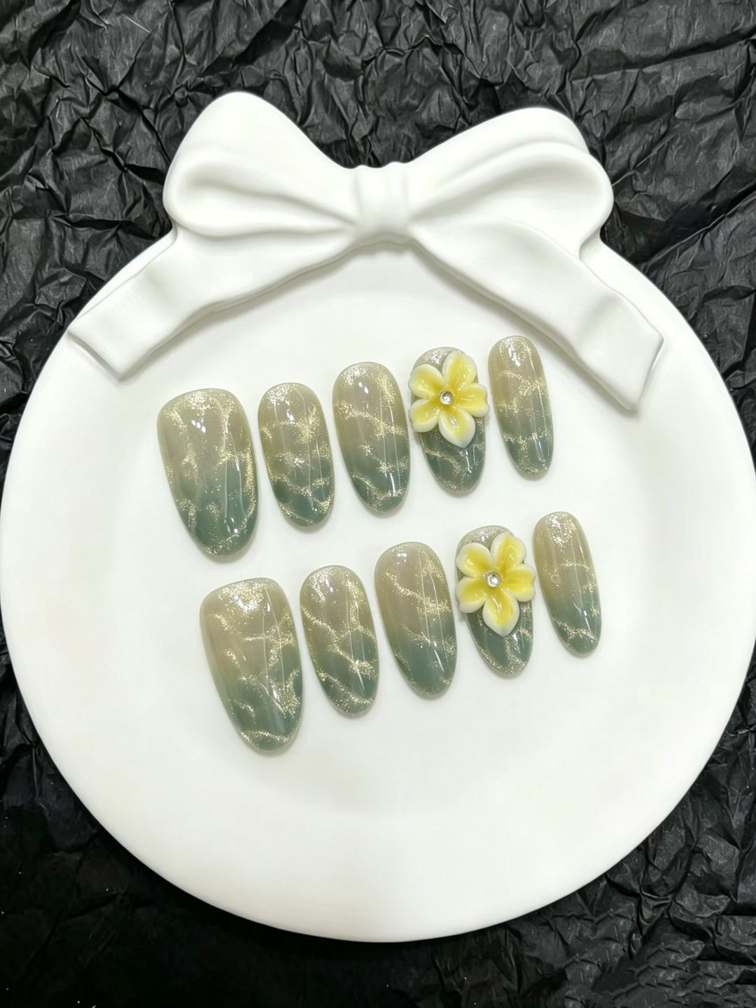 Decorative Floral Press-On Nails Set  1791774257