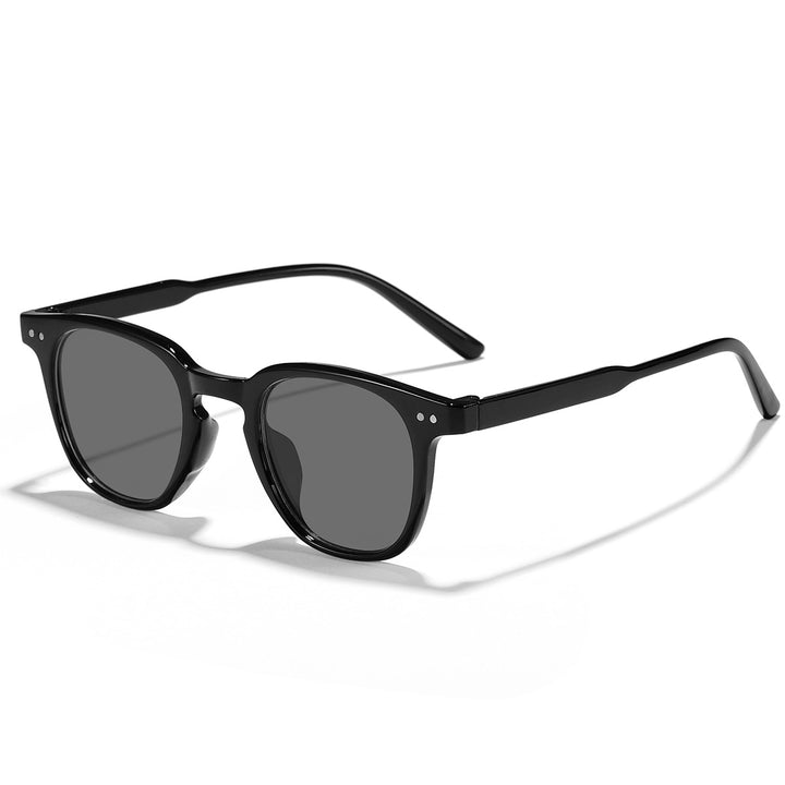 Women's sunglasses in timeless design with simple and sturdy frame Stornfield