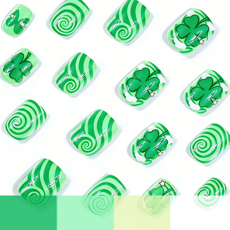 Festive Shamrock Nail Art Stornfield