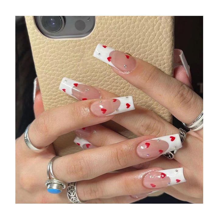 Stylish Heart-Themed Nail Art Extensions