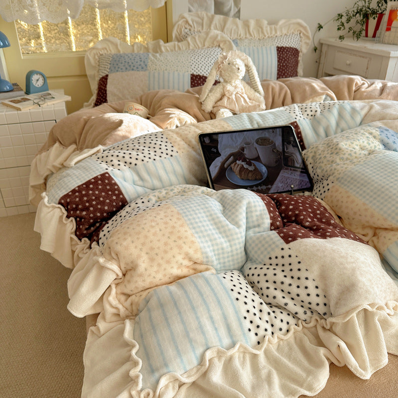 Quilted Patchwork Plush Comforter Set with Ruffled Edge and Reversible Sherpa Back