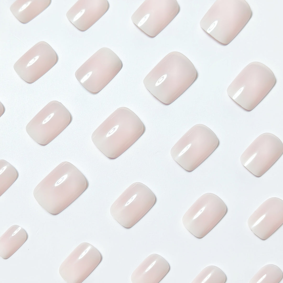 Artificial nail with elegant ombre effect Stornfield