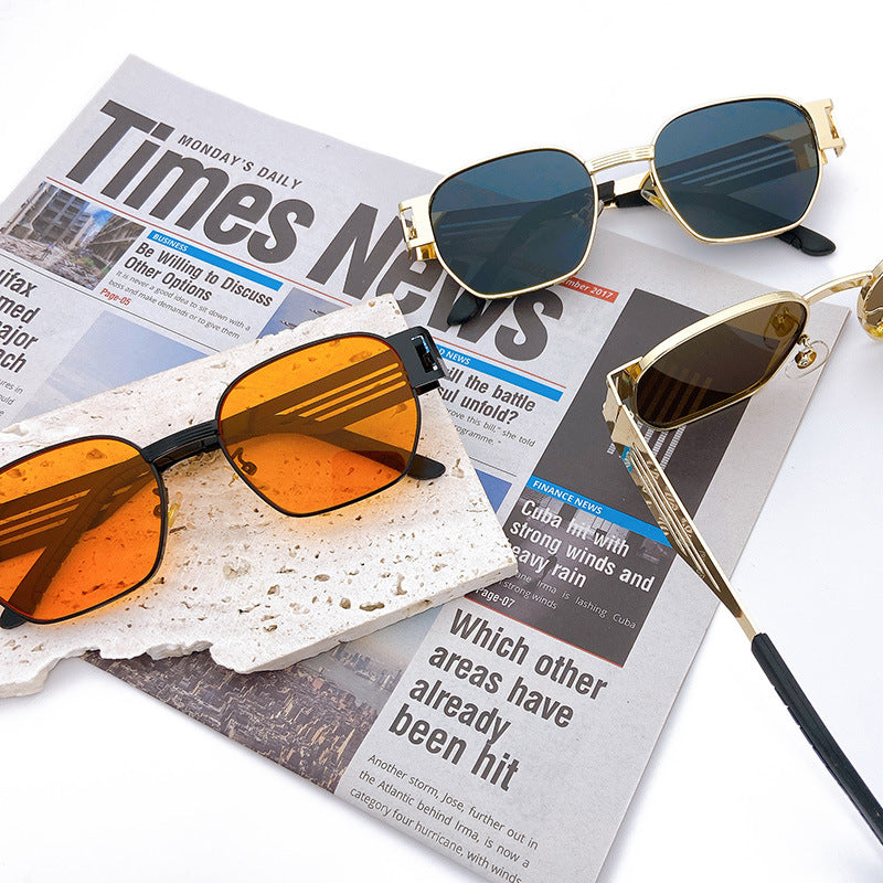 Stylish Oversized Sunglasses in Modern Metal Design Stornfield