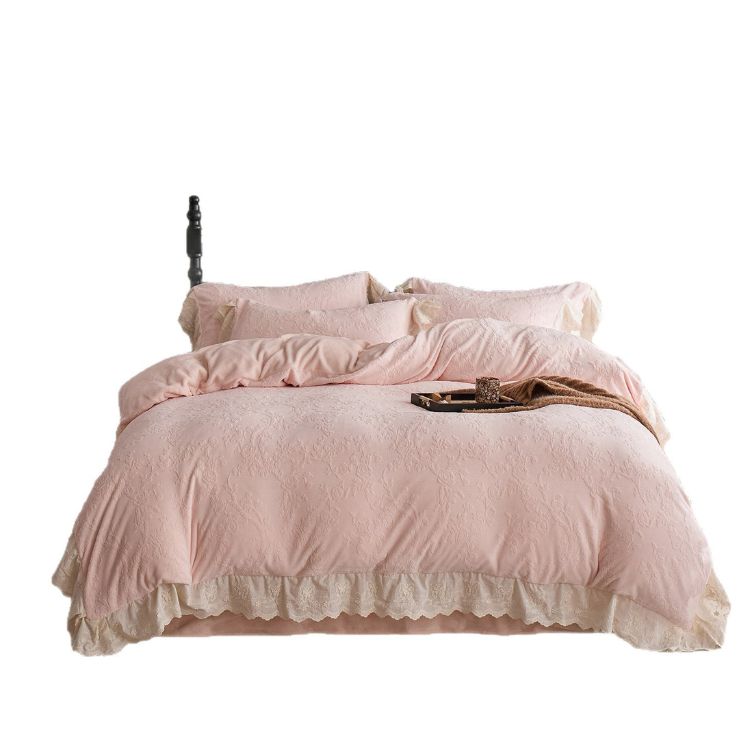 Romantic Jacquard Textured Floral Duvet Cover Set with Lace-Trimmed Ruffle Shams