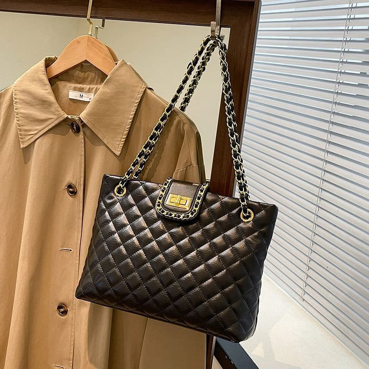 Quilted Elegance Handbag Stornfield