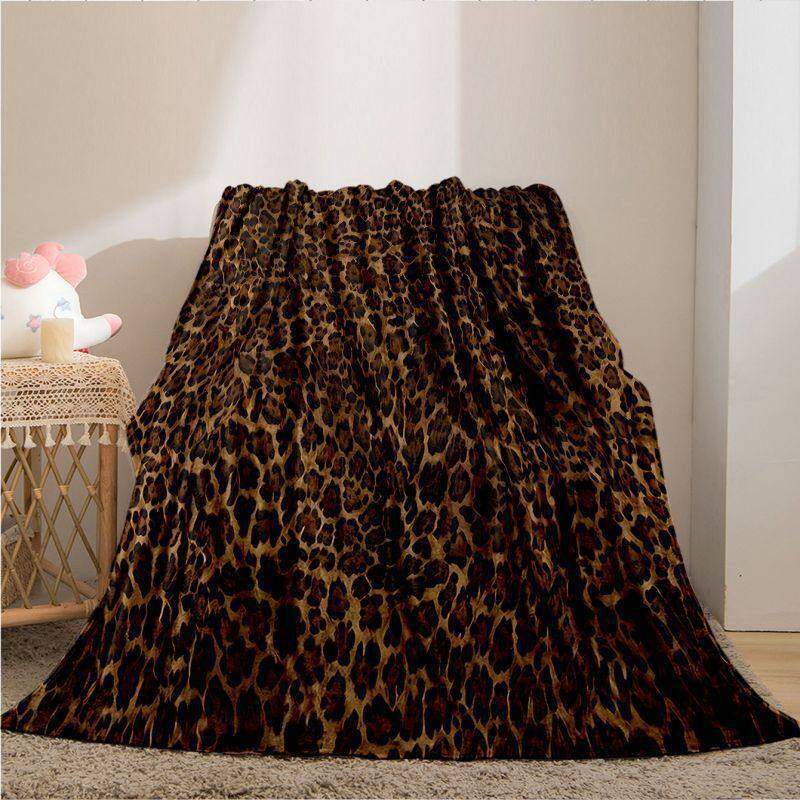 Luxurious Leopard Print Fleece Blanket