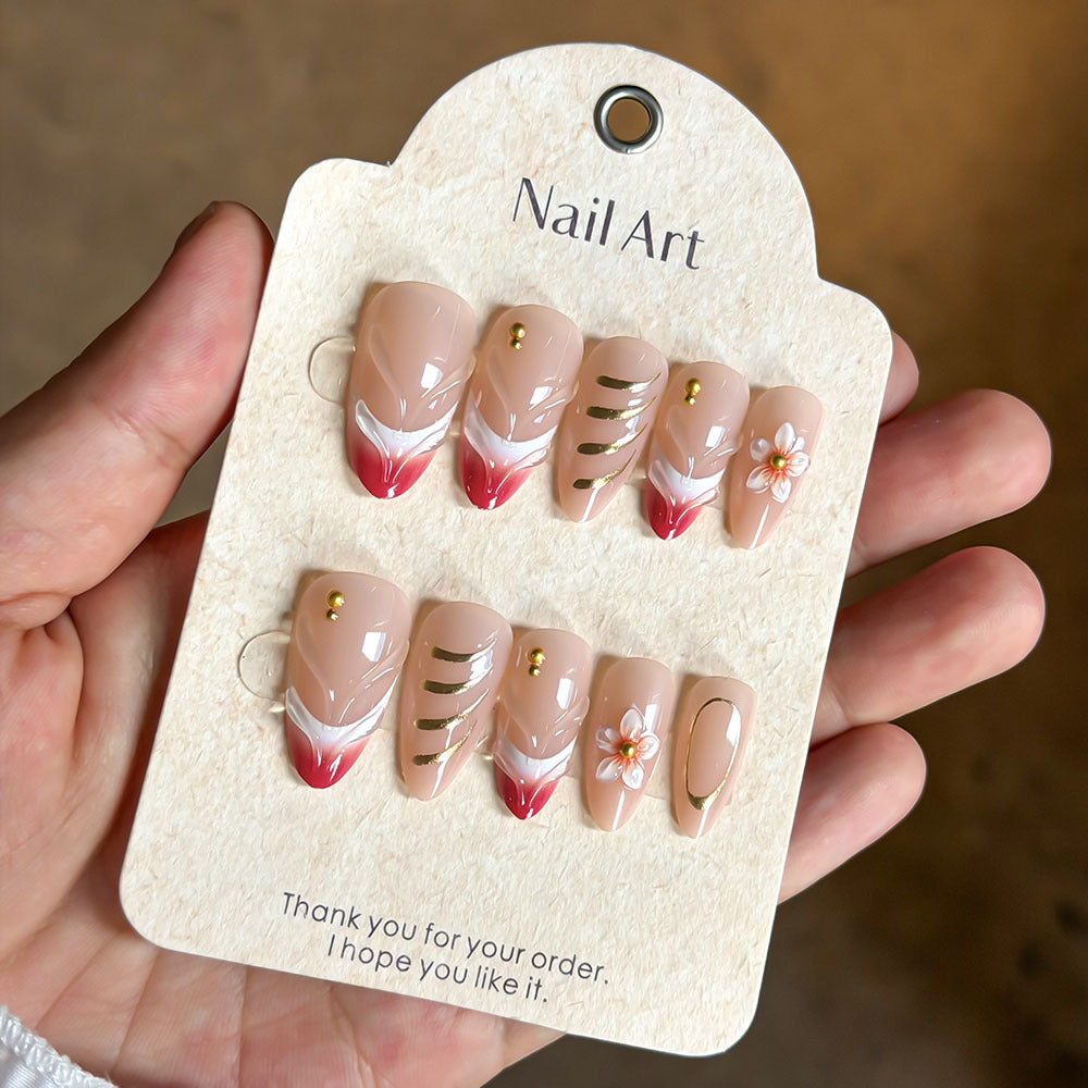 Elegant Floral and Gold Accent Press-On Nail Set Stornfield