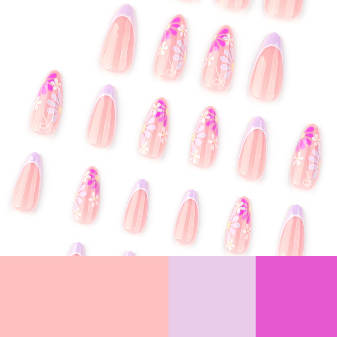 Artful nail extensions with floral accents and shine Stornfield