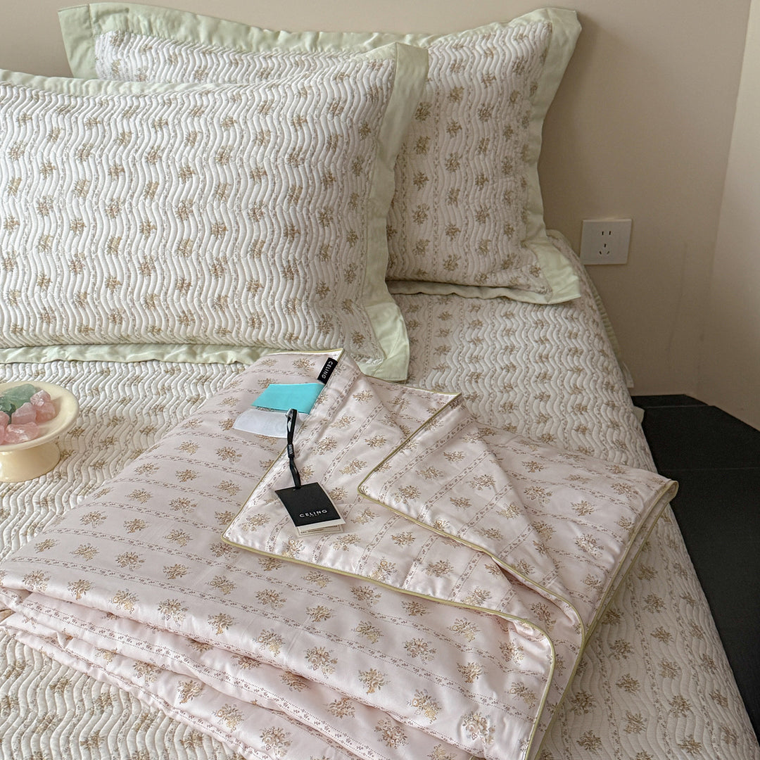 Quilted Cotton Puppy-Print Lightweight Coverlet with Foldable Nap Mat and Matching Pillowcase