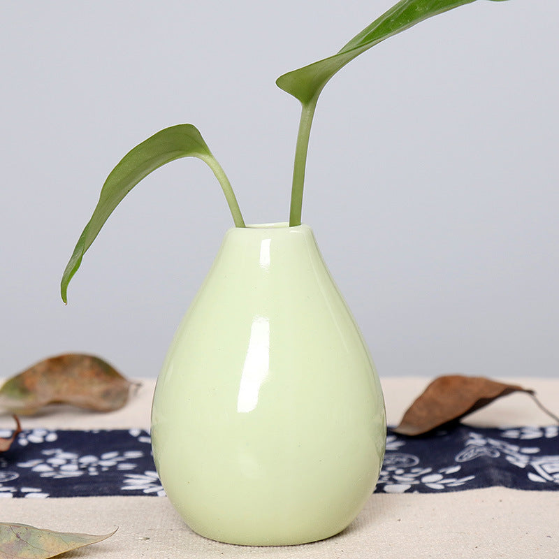 Elegant Teardrop-Shaped Ceramic Flower Vase Stornfeild