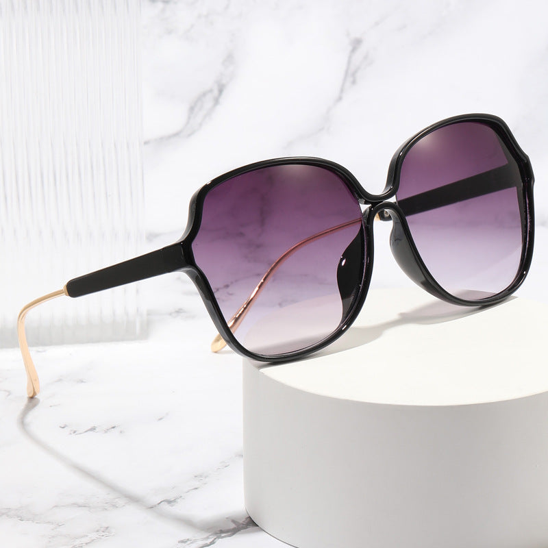 Women's sunglasses in elegant oversized design Stornfield