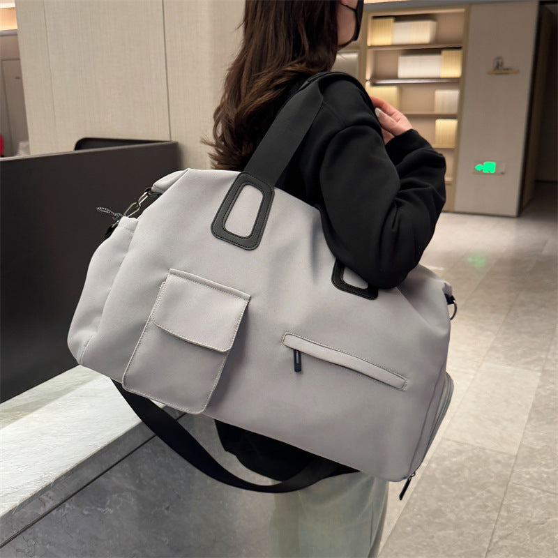 Sporty leisure and travel bag Stornfield