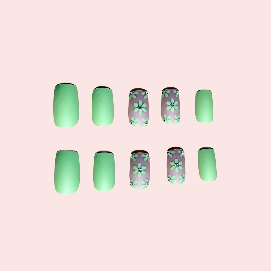 Floral Design Press-On Nails Stornfield