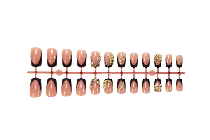 Artificial nail set with luxurious 3D decorations and elegant glitter details Stornfield