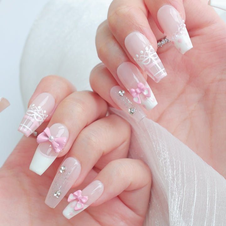 Decorative Nail Art Set with Bow Accents