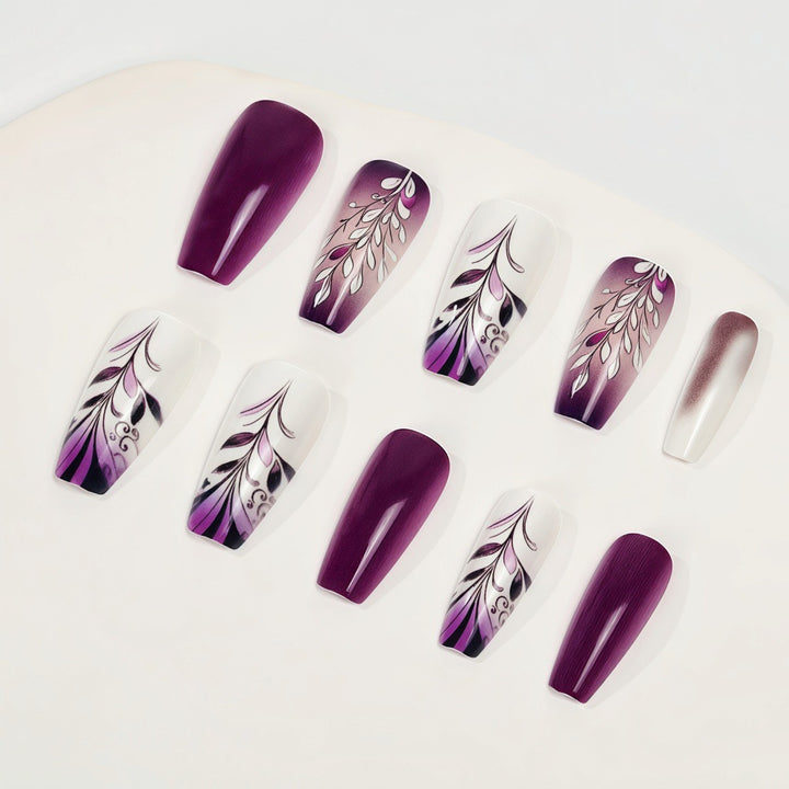 Artificial nails with elegant floral design Stornfield