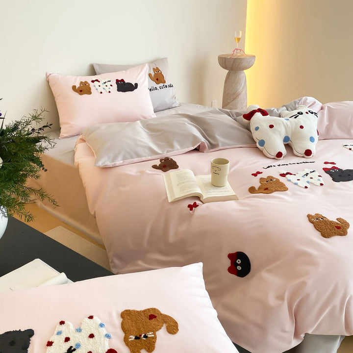 Embroidered Cotton Satin Duvet Cover Set with Cat Appliqué Pillowcases