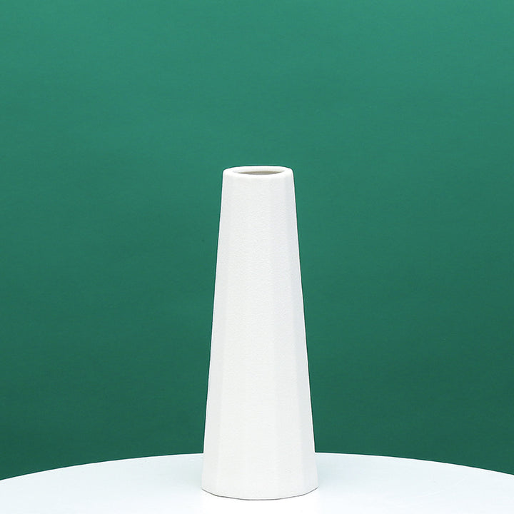 Elegant Tall Ceramic Flower Vase Stornfeild