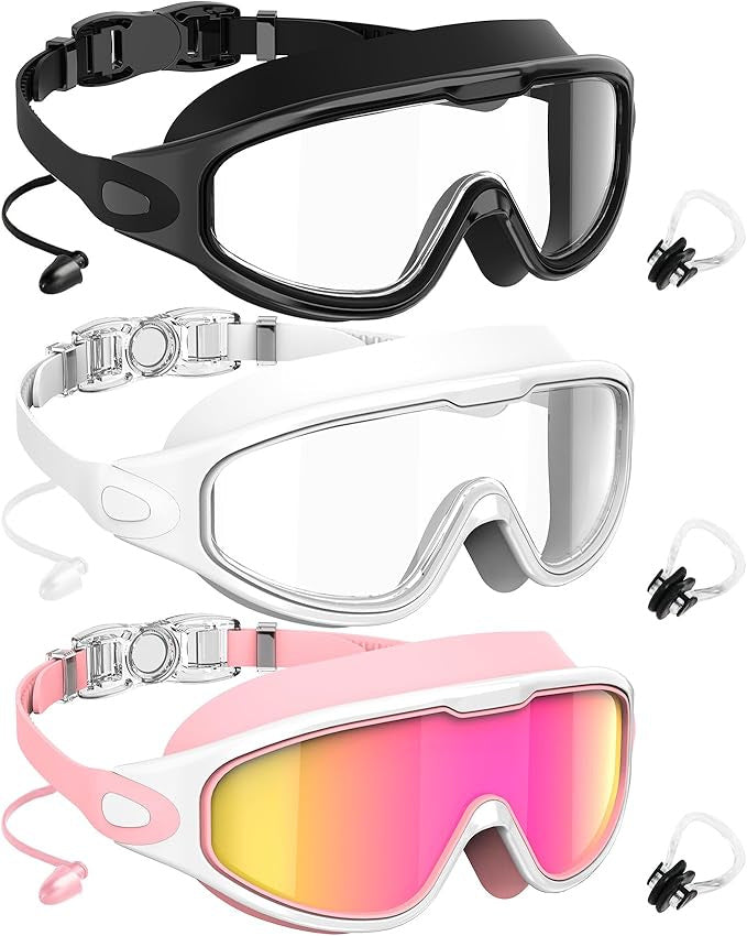 Diving mask with wide field of view and magnet holder Stornfield