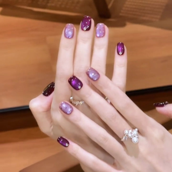 Artificial Nail Set with Modern Gradient and Glitter Effects Stornfield