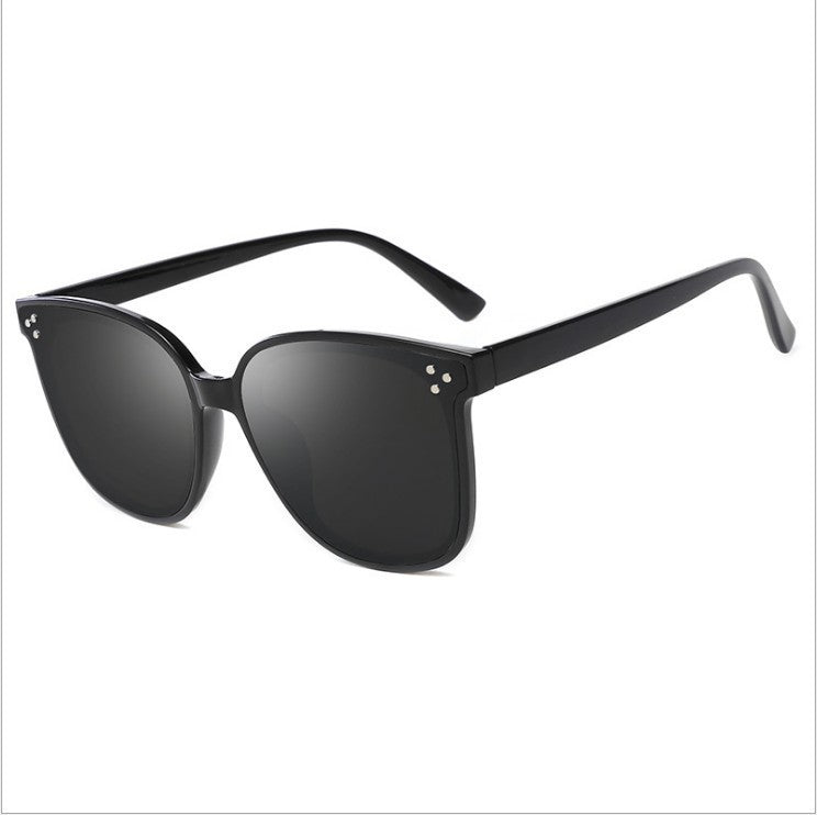 Women’s Fashion Sunglasses in Cat-Eye Style Stornfield