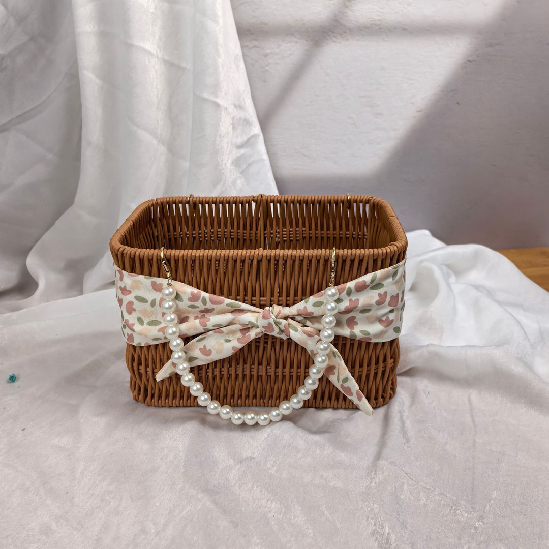 Women's stylish rattan container with pearl handle Stornfield