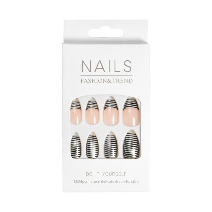 Artistic Graphic Press-On Nail Set Stornfield