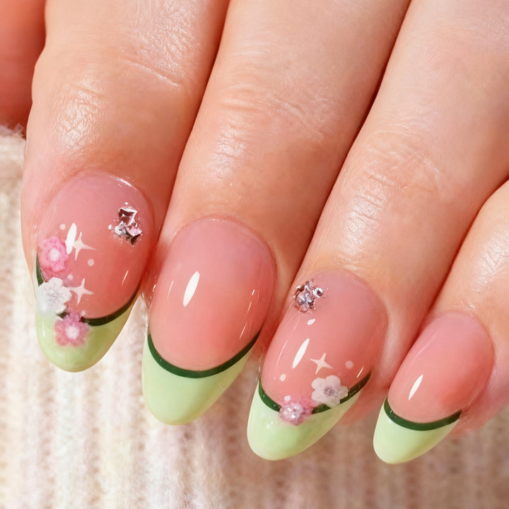 Artistic Floral-Embellished Press-On Nail Set Stornfield