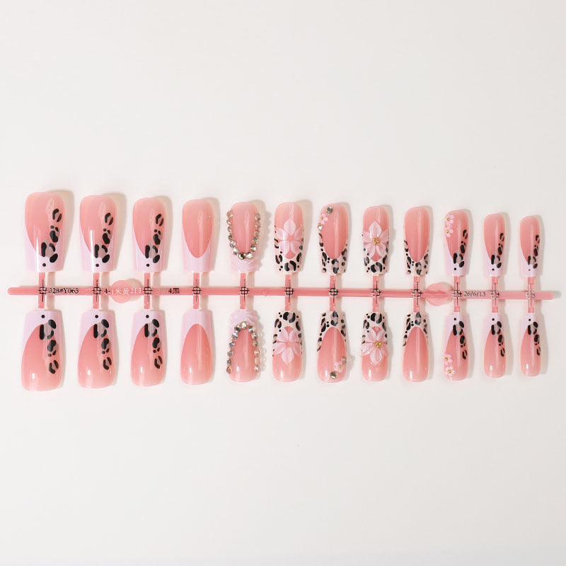 Artistic Press-On Nail Set Stornfield