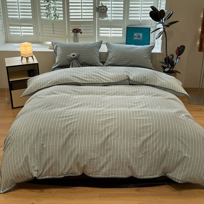 Lightweight Checkered Bedding Set
