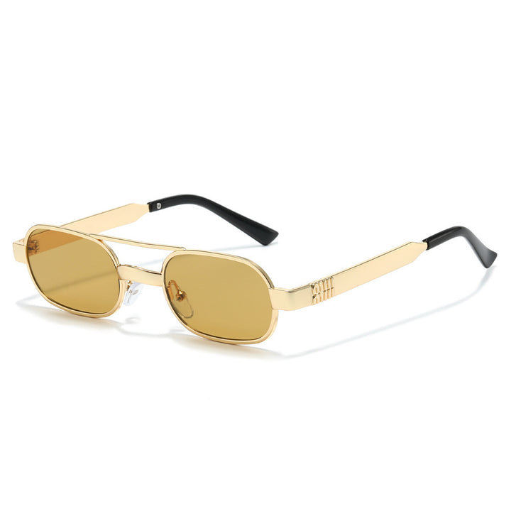 Fashion-Forward Retro Oval Frame Sunglasses Stornfield
